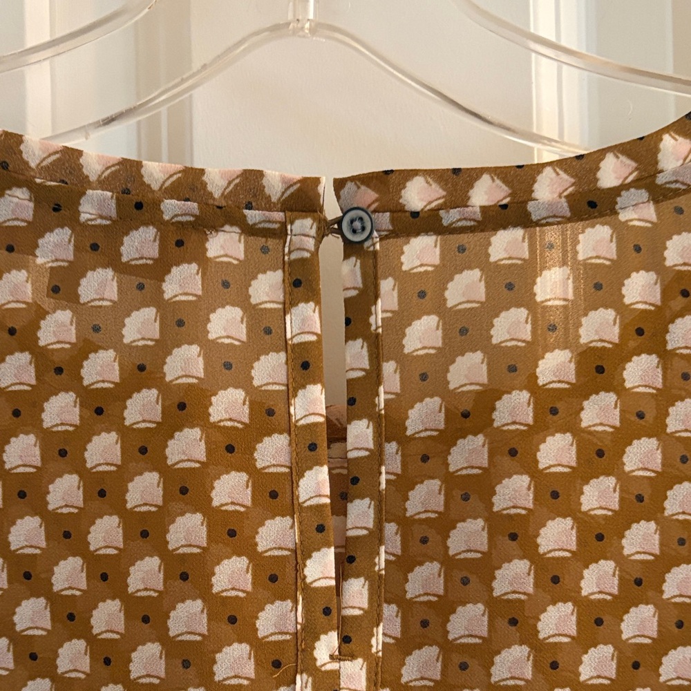 LOFT size LP Patterned Blouse - Picture 6 of 6